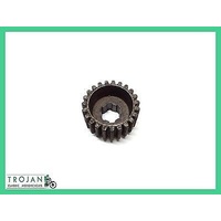 CLUTCH HUB, BSA BANTAM, GENUINE NOS, 90-0028