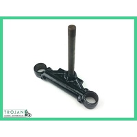 BOTTOM STEERING YOKE TRIPLE TREE, TRIUMPH, TR7, T140, 1973-78, GENUINE, 97-4385