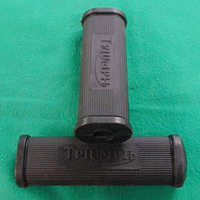 PILLION RUBBERS, TRIUMPH, SCRIPTED, TO 1970, MAIN T20, 82-1695, F1695