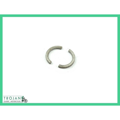 SPRUNG HUB COVER CIRCLIP, TRIUMPH, GENUINE NOS, 37-0634
