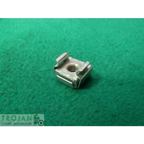 SIDE COVER PANEL BADGE NUT, TRIUMPH, TR7, T140, 1973-78, GENUINE, 60-4154