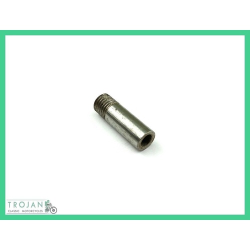 INLET MANIFOLD BALANCE PIPE CONNECTOR, 24TPI, TRIUMPH, NOS, 70-6916, E6916