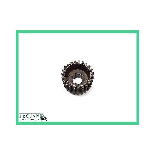 CLUTCH HUB, BSA BANTAM, GENUINE NOS, 90-0028