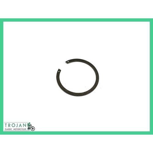 THROTTLE SLEEVE WASHER RETAINING CIRCLIP, TRIUMPH, GENUINE NOS, 97-0232