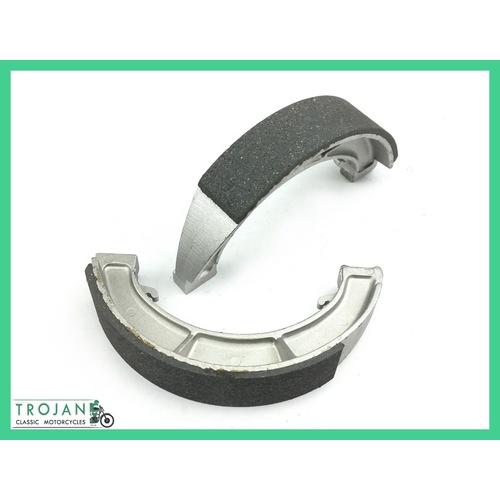 BRAKE SHOES, FRONT, TRIUMPH, 8", FULL WIDTH HUB, 66-67, 37-1732, 37-1733