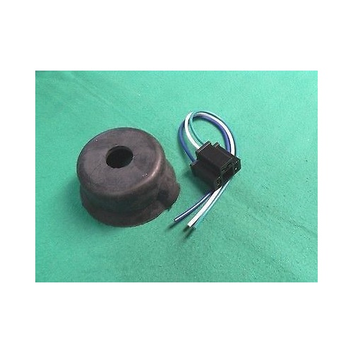 HEADLAMP BEAM SOCKET AND BOOT, H4 (HALOGEN), HLP0050
